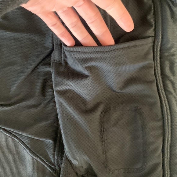 Lululemon Stand Out Sherpa jacket in black-size 6 - Picture 11 of 15